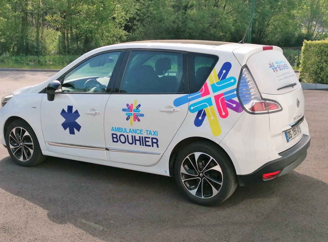 Véhicule conventionné Ambulances-Taxis Bouhier pour le transport médical assis en Vendée Sud